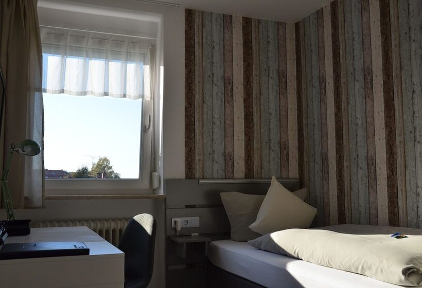 اتاق اکونومی یک تخته, City Hotel Franziska
