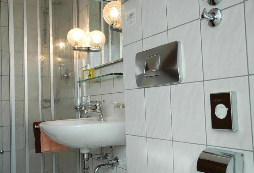 컴포트 트리플 룸, Garni Zum Weinkrug