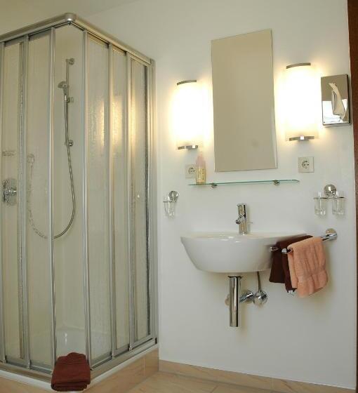 컴포트 트리플 룸, Garni Zum Weinkrug