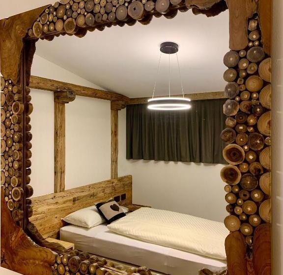 标准单人间, Genziana