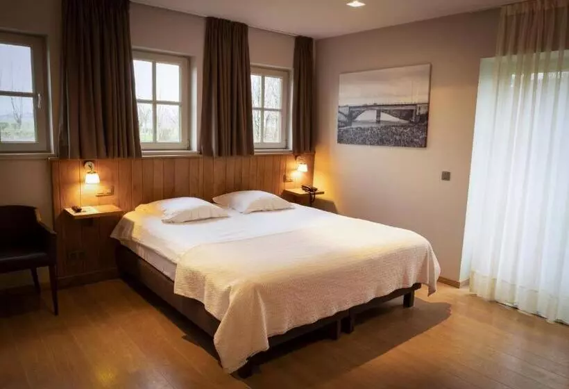 Deluxe-huone, Huyshoeve