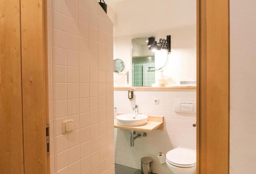 컴포트 룸, Kongressissimo