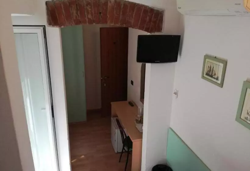 Standard Yhden Hengen Huone, Locanda Ca Dei Duxi