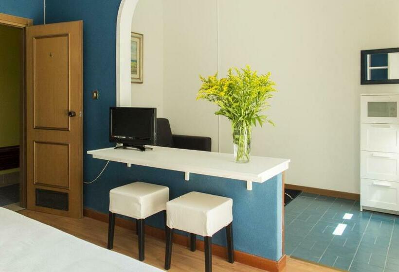 3 Bett Superior Zimmer, Merano