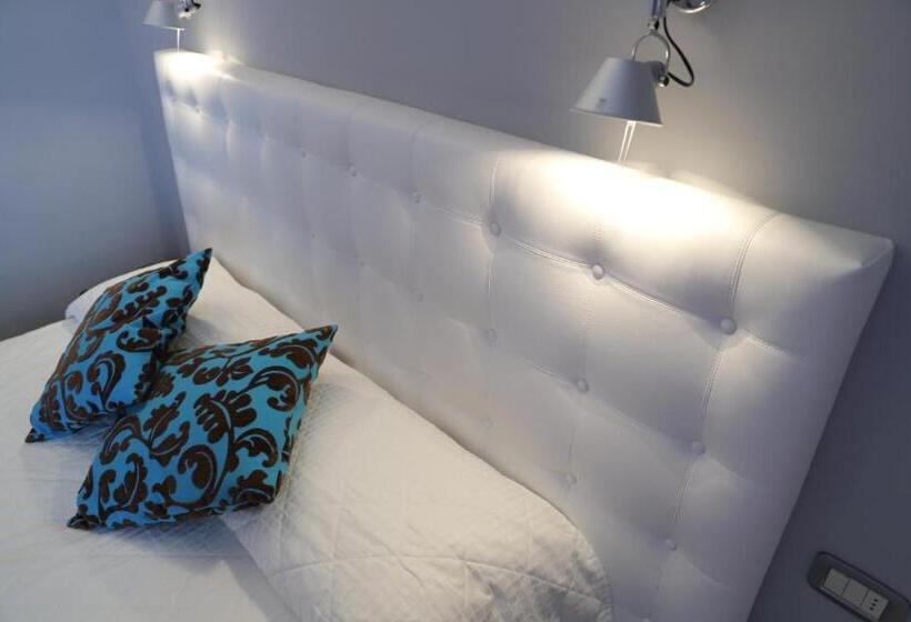 스탠다드 발코니 룸 측면 바다 전망, Metropol