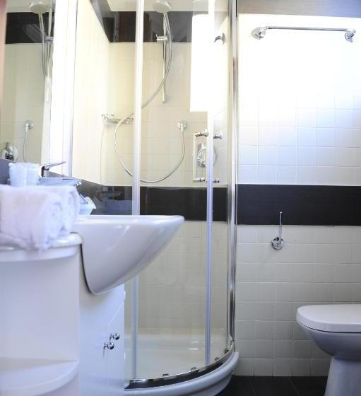 패밀리 룸 측면 바다 전망, Metropol