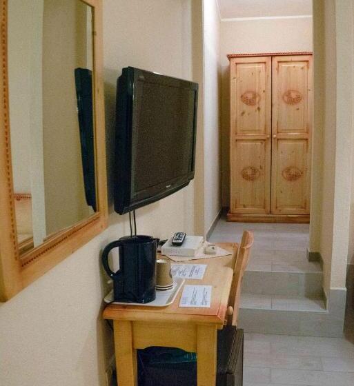 Номер Deluxe, Oleandro