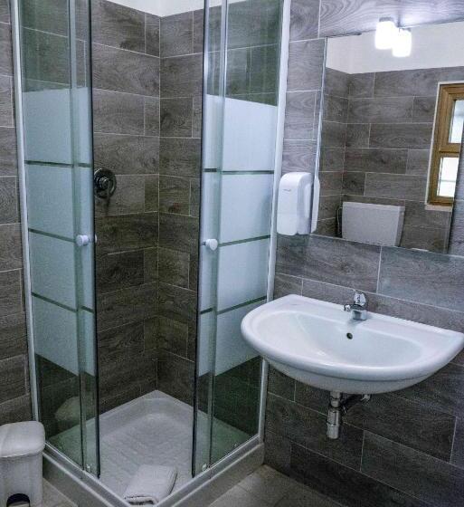 Номер Стандарт Трехместный, Oleandro