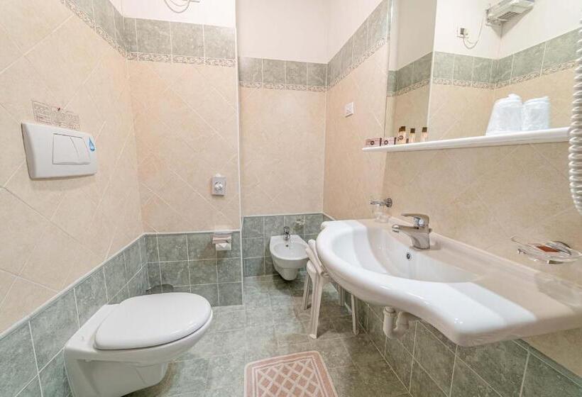 Номер Стандарт, Pineta Pastry