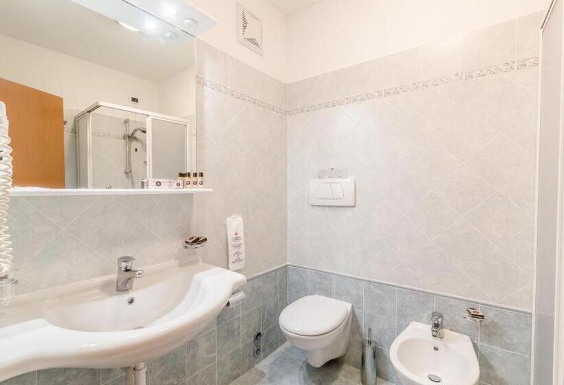 Номер Стандарт, Pineta Pastry