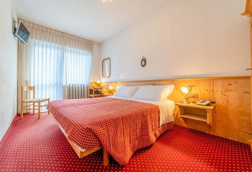 Номер Economy, Pineta Pastry