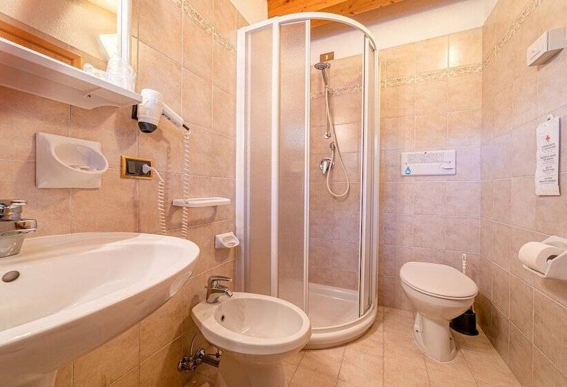 Номер Economy, Pineta Pastry