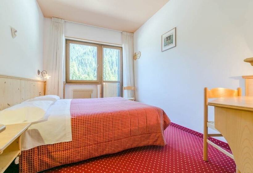 エコノミールーム, Pineta Pastry