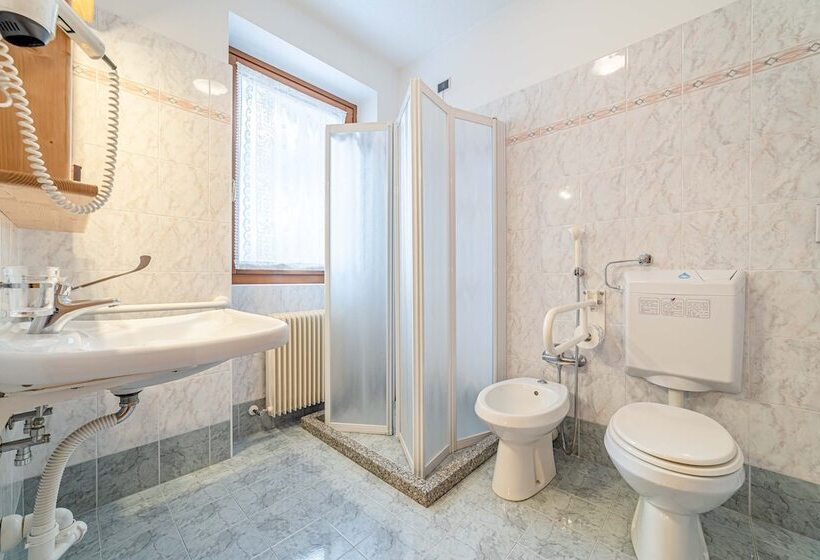 Номер Стандарт, Pineta Pastry