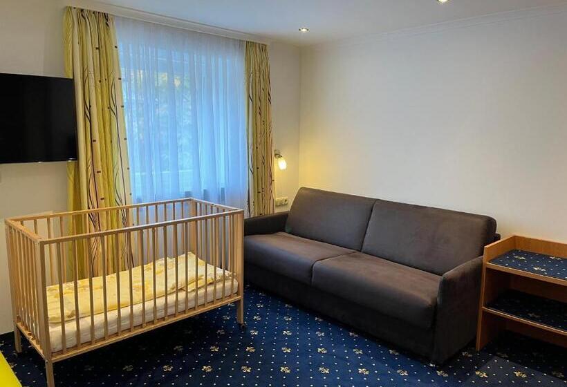 수피리어 패밀리 룸, Post Regionales Großes Frühstücksbuffet Auch Gf & Lf