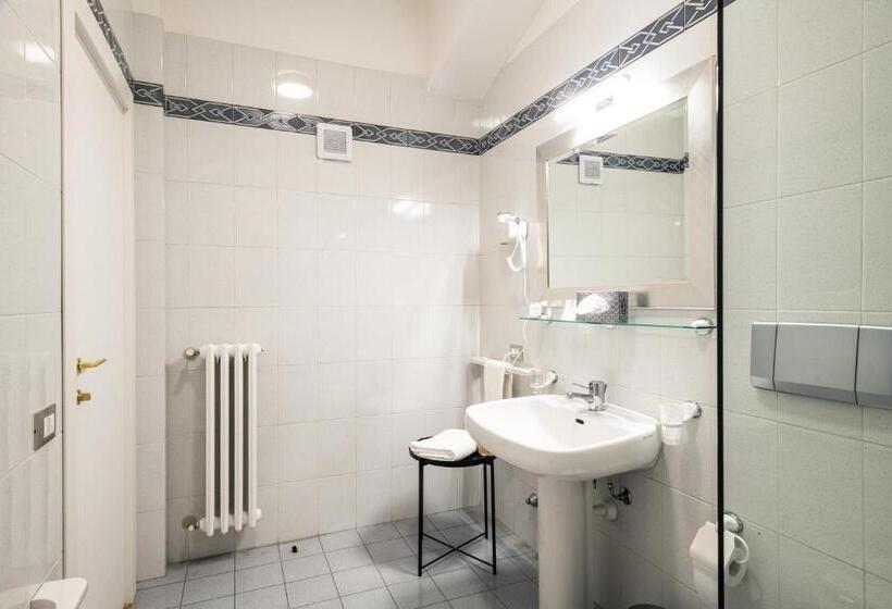 标准间, San Nicola