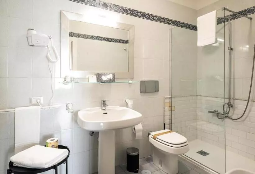 Economy Triple Room, San Nicola