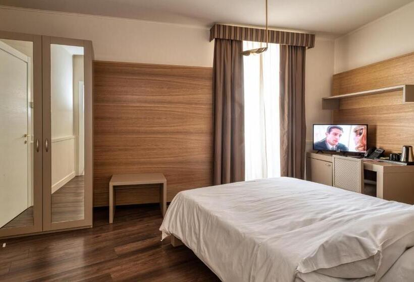 标准单人间, San Nicola