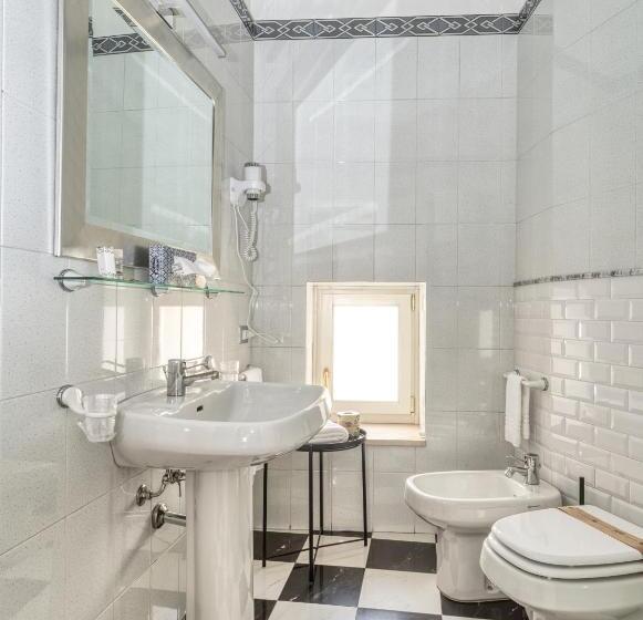 标准单人间, San Nicola