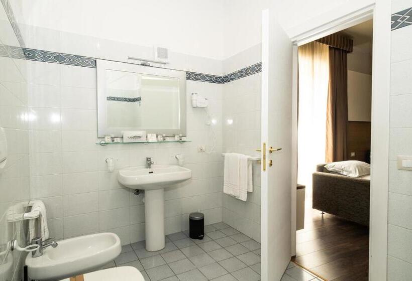 标准间, San Nicola