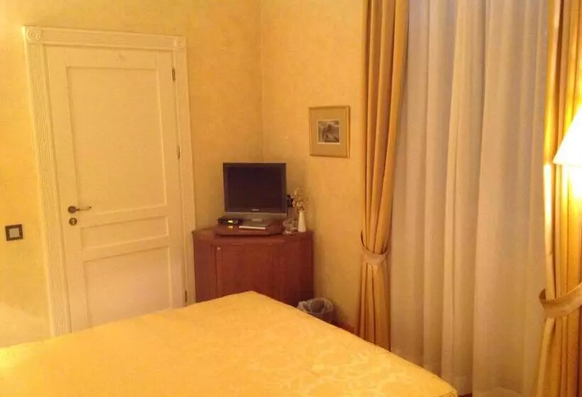 اتاق کلاسیک, Siora Vittoria Boutique