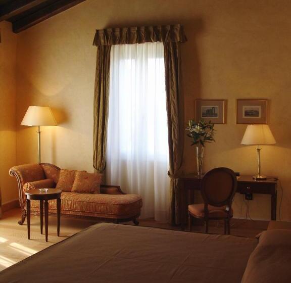 주니어 스위트, Siora Vittoria Boutique