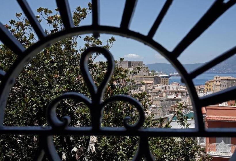 جناح ذو إطلالة, Siora Vittoria Boutique