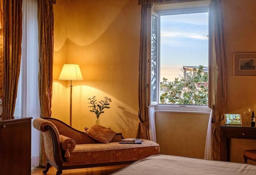 جناح جونيور, Siora Vittoria Boutique