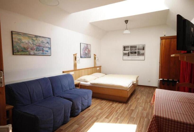 Estúdio Standard, Wirtshaus Am Treidelpfad