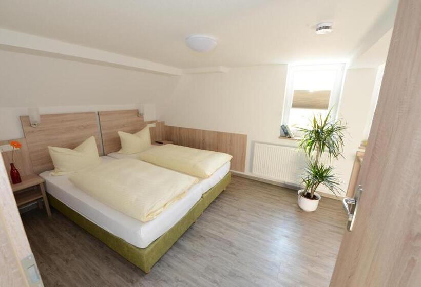 Quarto standard, Wirtshaus Am Treidelpfad