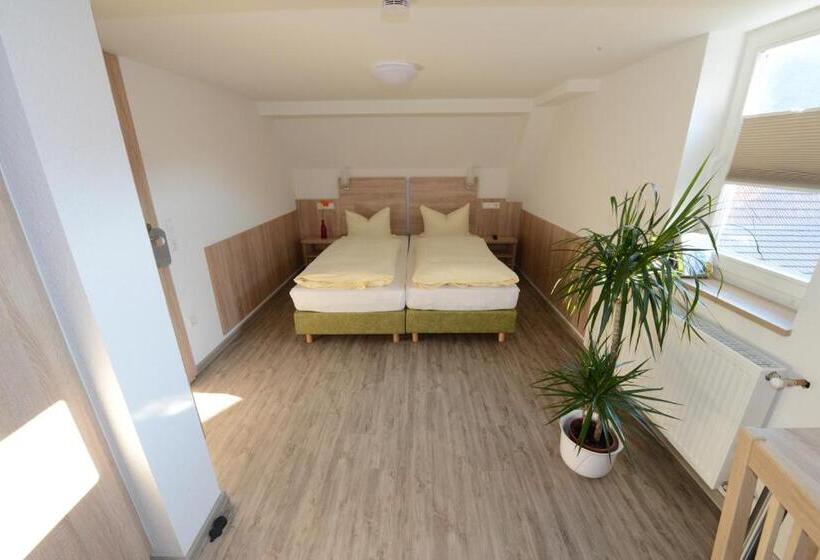 Quarto standard, Wirtshaus Am Treidelpfad