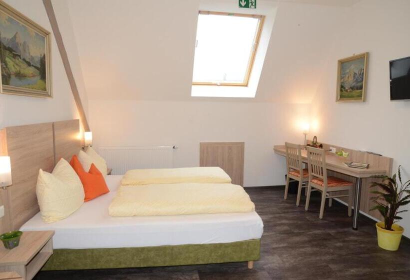 Quarto standard, Wirtshaus Am Treidelpfad