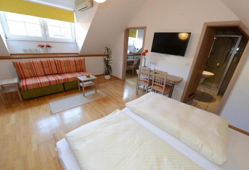 Quarto Familiar, Wirtshaus Am Treidelpfad