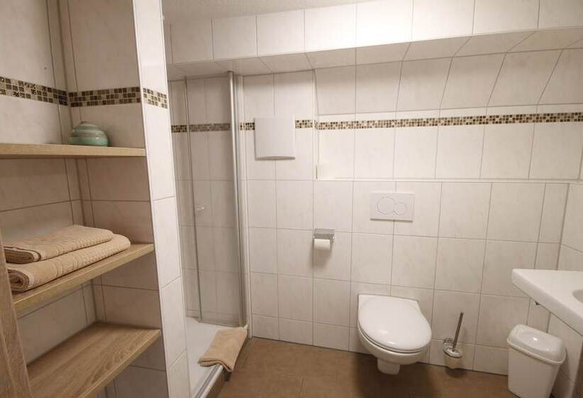 Quarto standard, Wirtshaus Am Treidelpfad