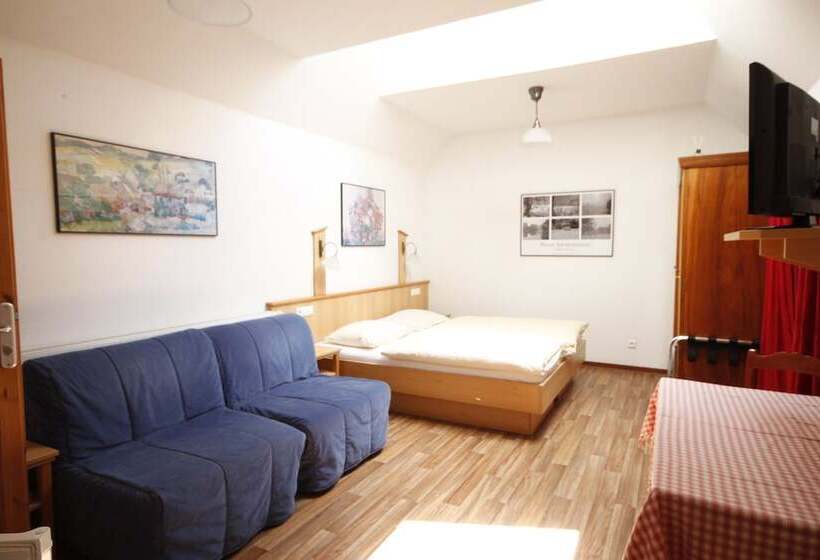 Estúdio Standard, Wirtshaus Am Treidelpfad