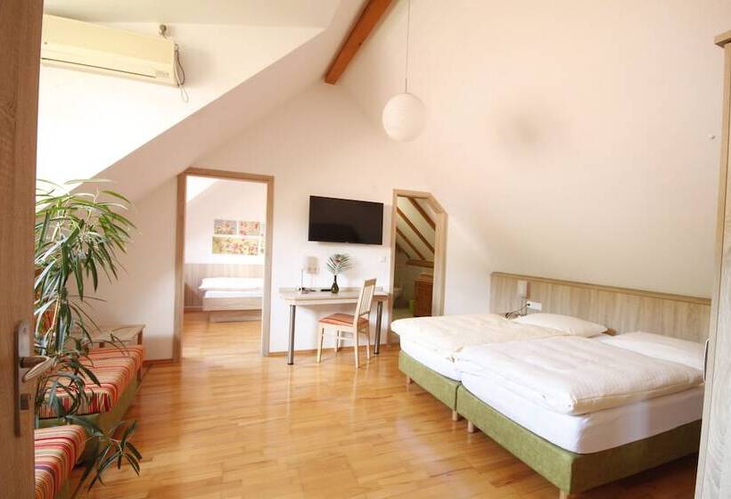 Quarto Familiar, Wirtshaus Am Treidelpfad