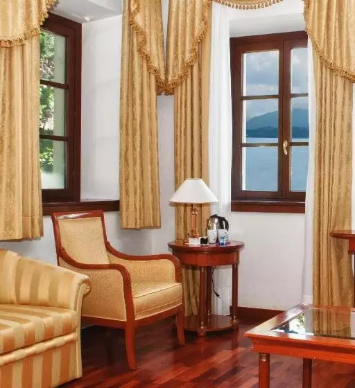 1 Bedroom Apartment Lake View, Relais Casali Della Cisterna