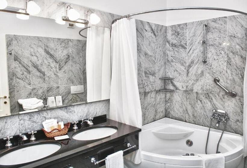 1 Bedroom Apartment Lake View, Relais Casali Della Cisterna