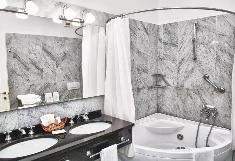 1 Bedroom Apartment Lake View, Relais Casali Della Cisterna