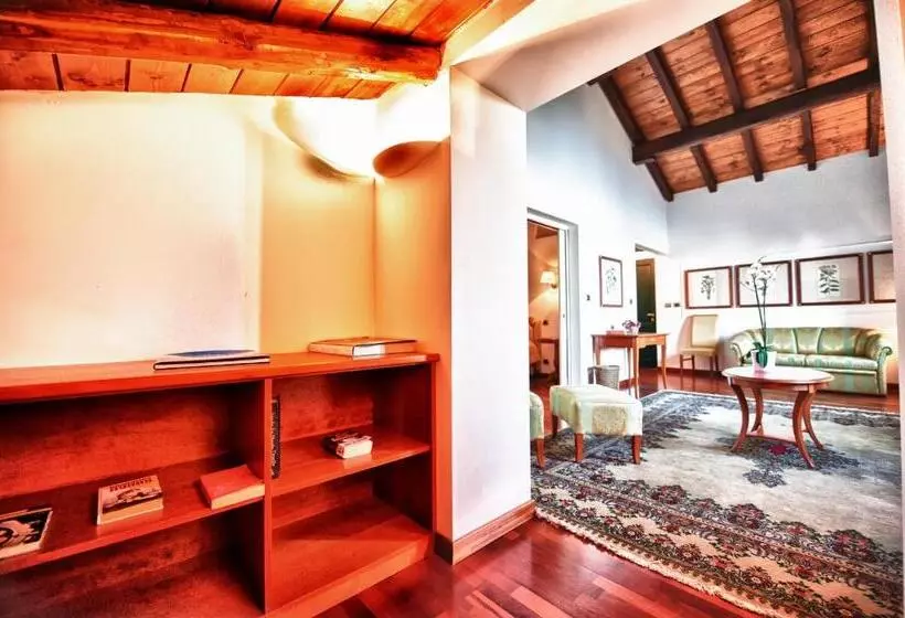 Perhesviitti, Relais Casali Della Cisterna