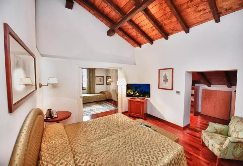 Perhesviitti, Relais Casali Della Cisterna