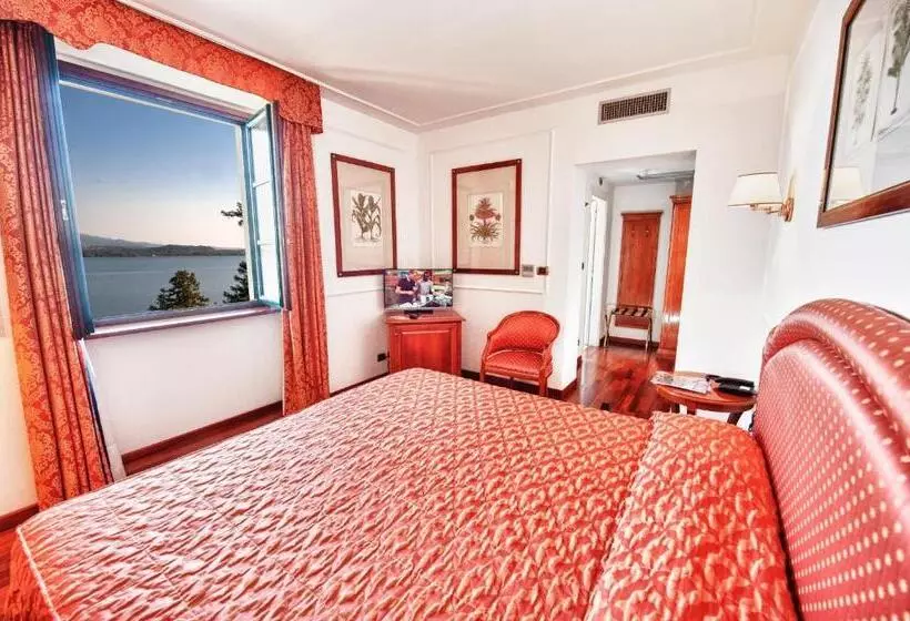 Deluxe-huone Järvinäkymä, Relais Casali Della Cisterna