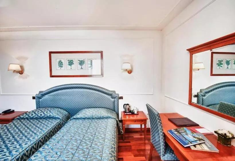 Deluxe-huone Järvinäkymä, Relais Casali Della Cisterna