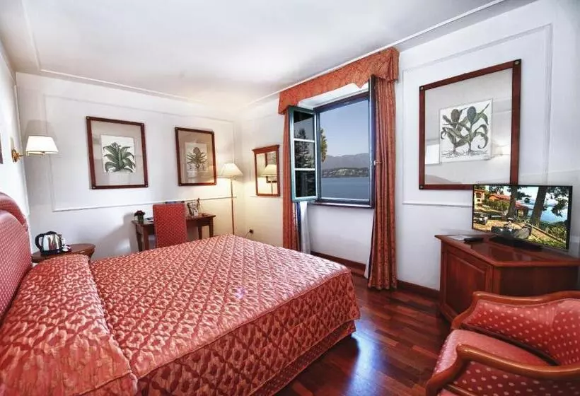 Deluxe-huone Järvinäkymä, Relais Casali Della Cisterna