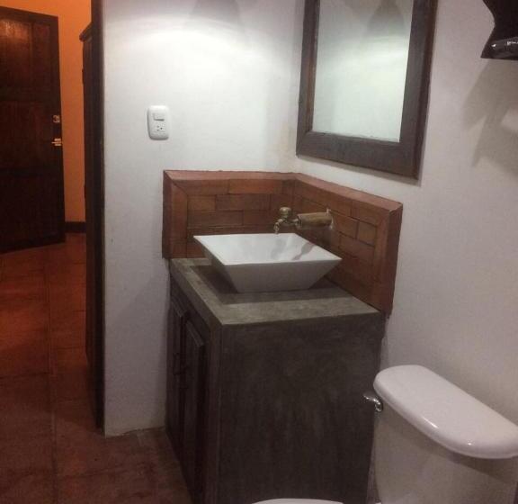 اتاق لوکس, Cabañas De Tzununa