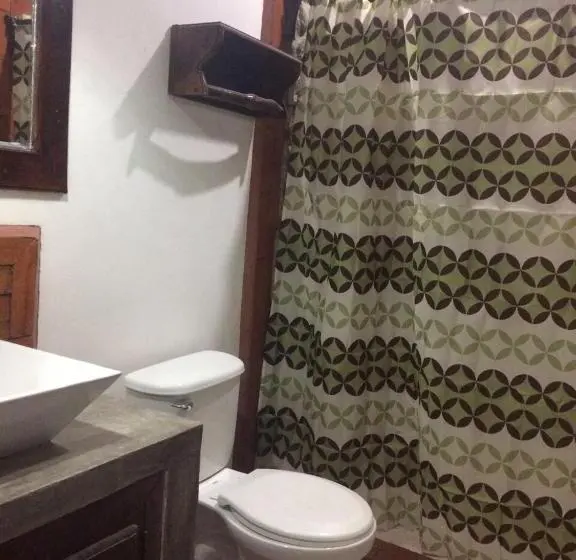 اتاق لوکس, Cabañas De Tzununa