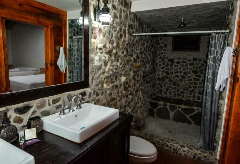 بانگلوی استاندارد, Cabañas De Tzununa