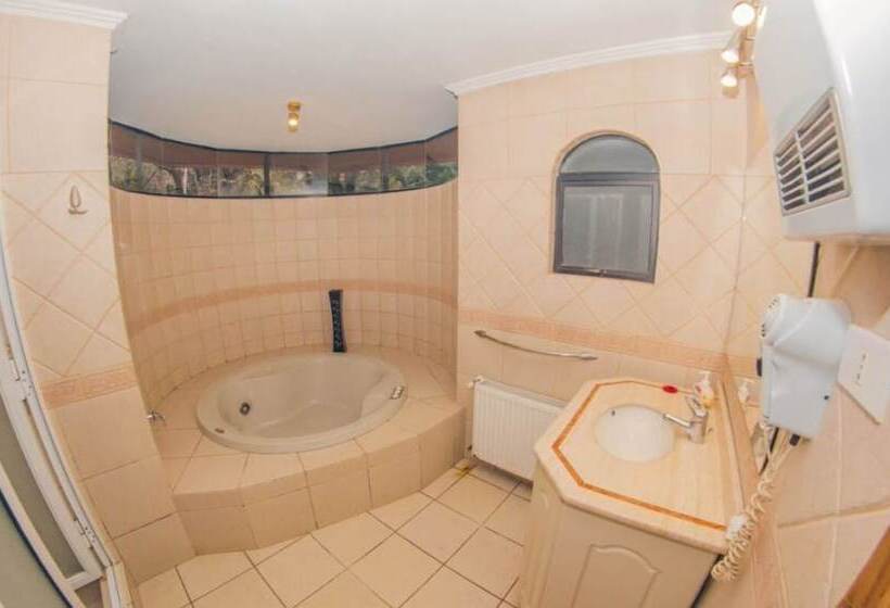 کابین, Cabañas El Dorado Pucón