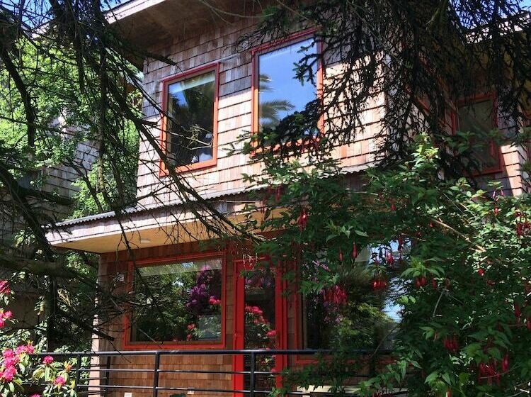 کابین, Almabosque Cabañas