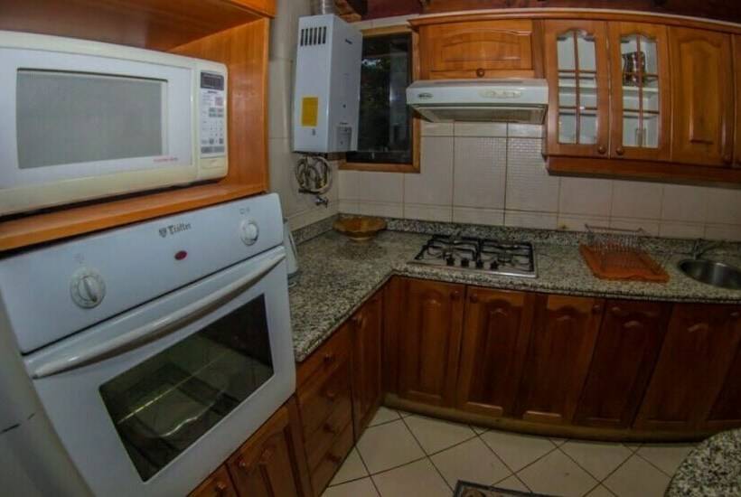 کابین, Cabañas El Dorado Pucón